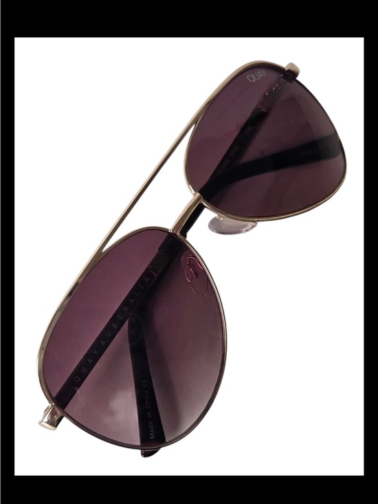 QUAY AUSTRALIA Vivienne Mini Women’s Sunglasses CAT 3 Gold Frame NWT + Dust Bag main image 5
